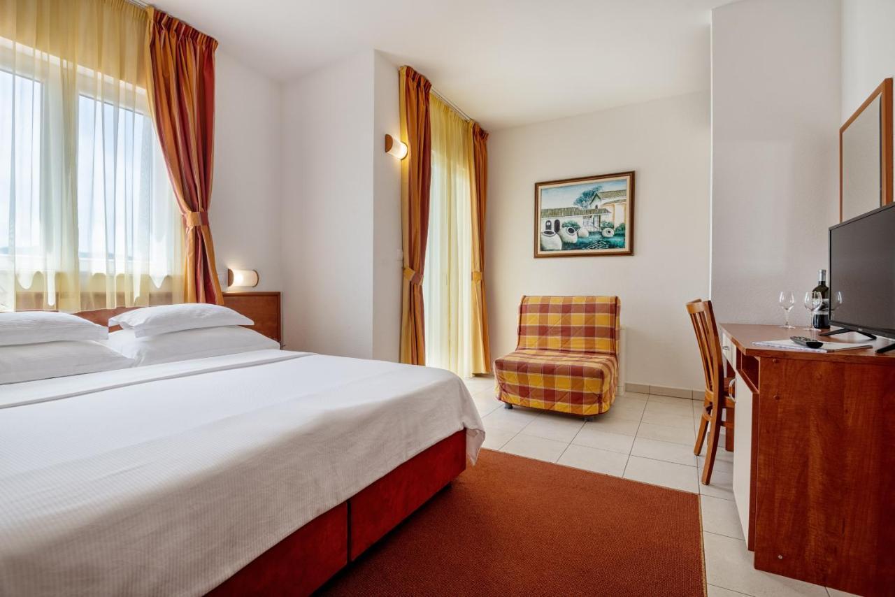 Hotel Posejdon Neum Bagian luar foto