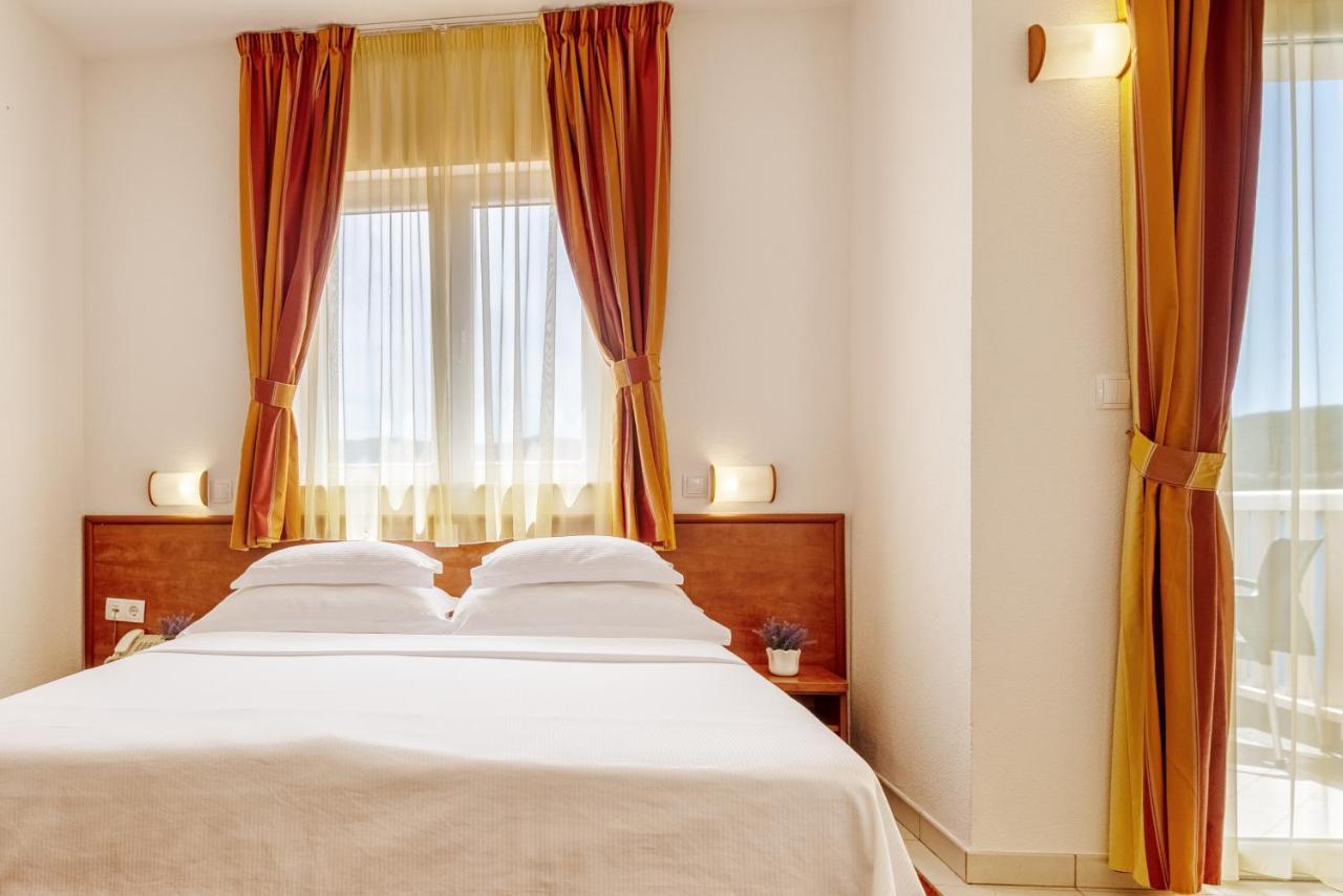 Hotel Posejdon Neum Bagian luar foto