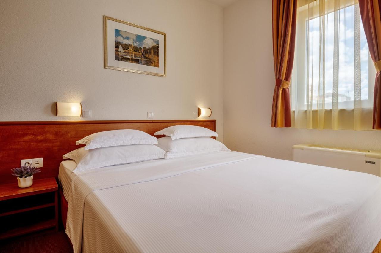 Hotel Posejdon Neum Bagian luar foto